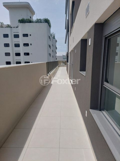 Image 7 - 888049