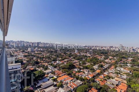 Image 15 - 888099