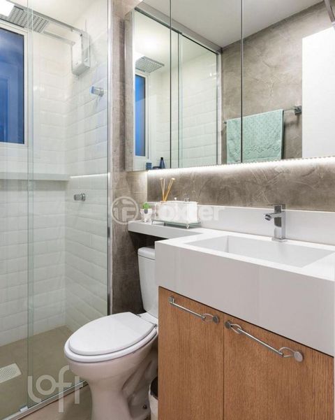 Image 8 - 888100