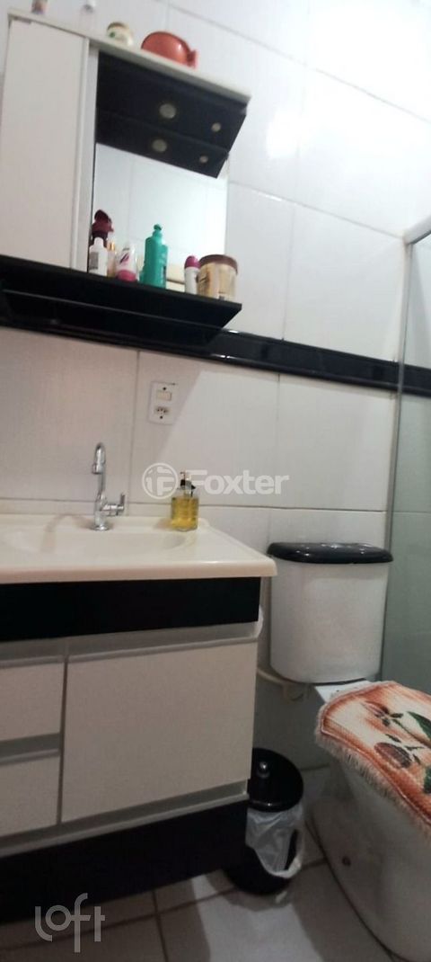 Image 9 - 888102