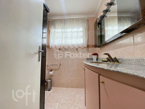 Image 11 - 888105