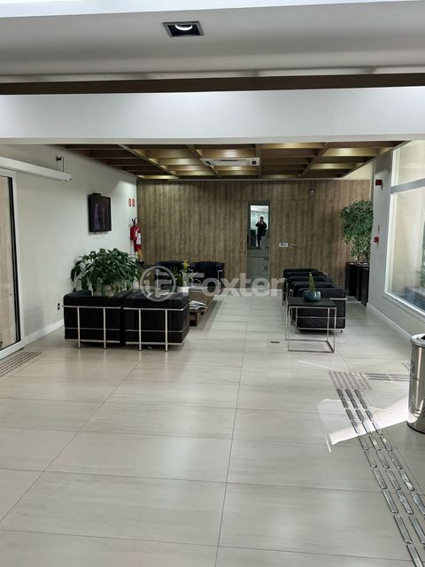 Image 2 - 888118