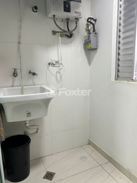 Image 14 - 888134