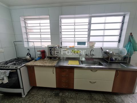 Image 9 - 888227
