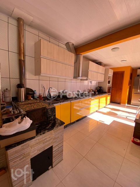Image 8 - 888246