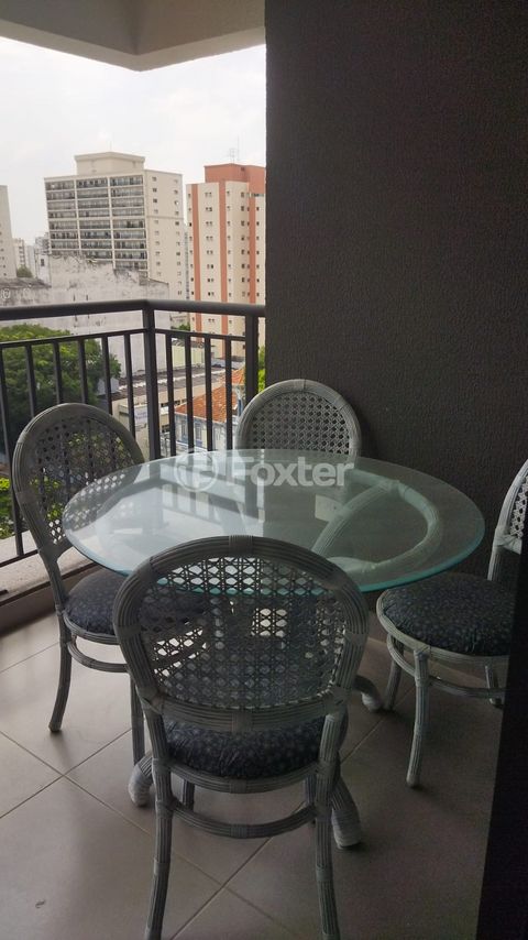 Image 7 - 888251