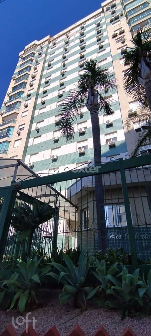 Image 11 - 888271