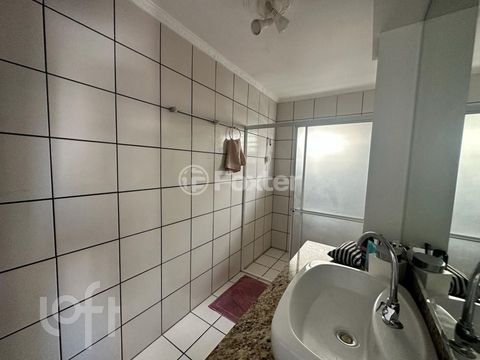 Image 8 - 888277