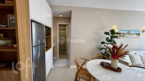Image 7 - 888290