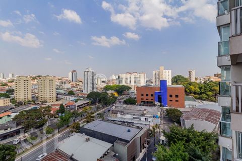 Image 11 - 888370