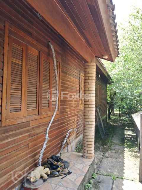 Image 6 - 888395