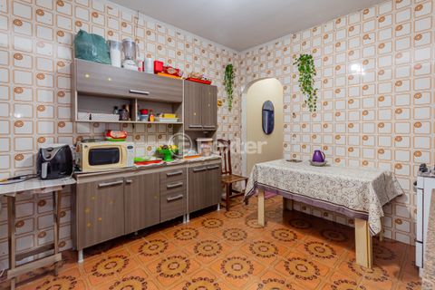 Image 11 - 888404