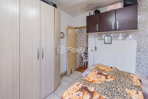 Image 7 - 888404