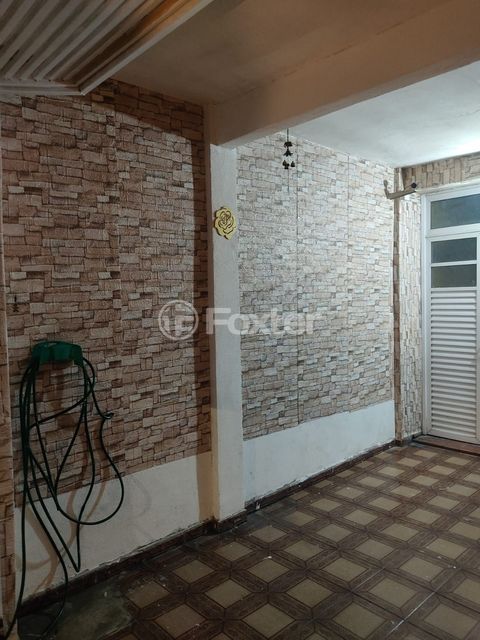 Image 7 - 888404