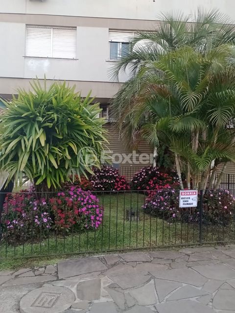 Image 7 - 888419