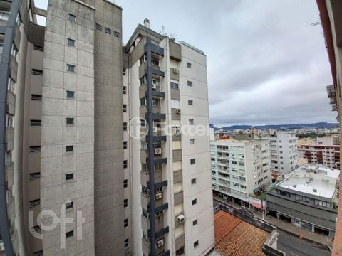 Image 8 - 888422