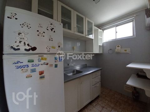 Image 9 - 888422