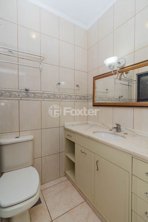Image 8 - 888425