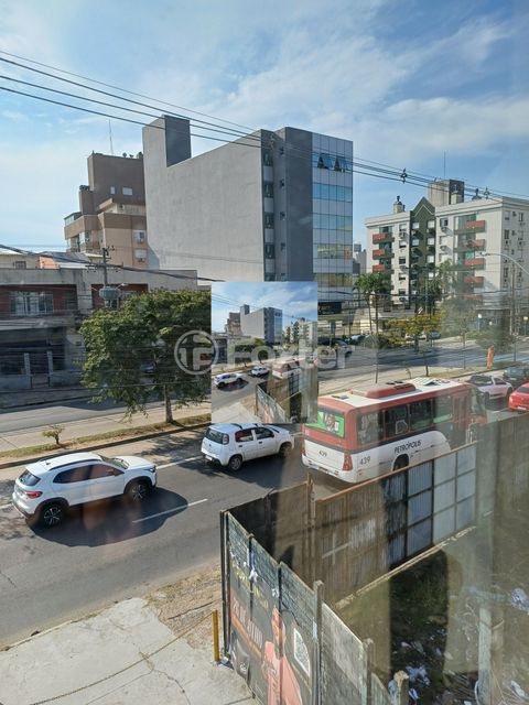 Image 2 - 888479