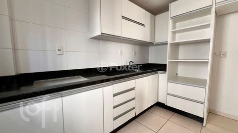 Image 8 - 888480
