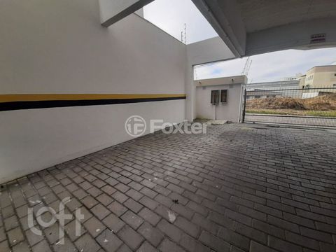 Image 11 - 888480