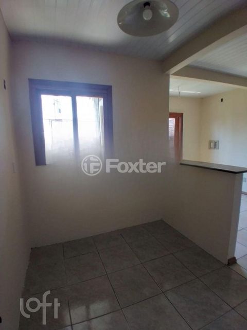 Image 7 - 888557