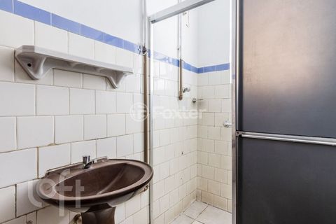 Image 8 - 888574
