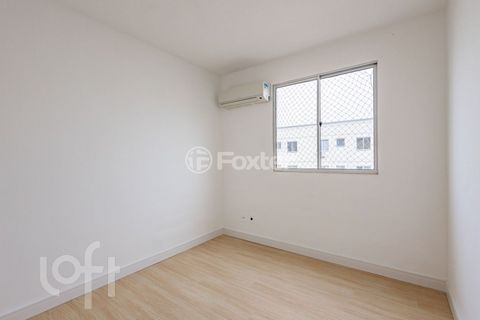 Image 10 - 888576