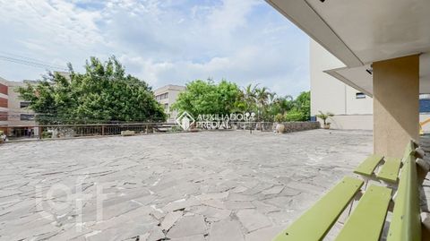 Image 12 - 888585