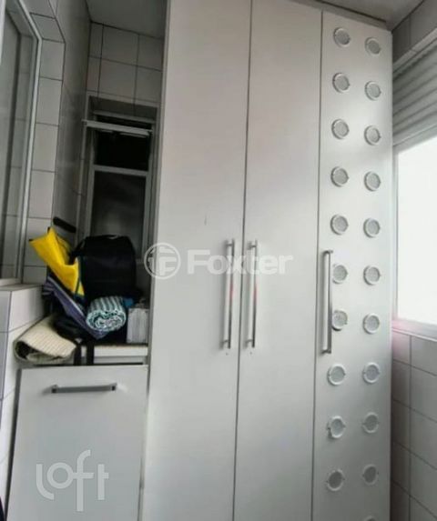 Image 11 - 888601
