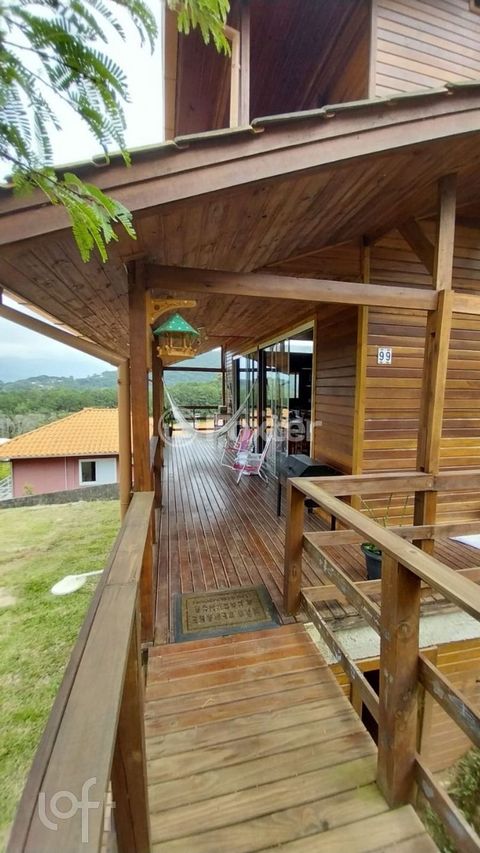 Image 8 - 888604