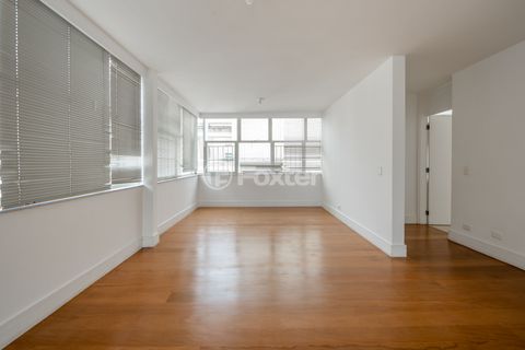 Image 3 - 888609
