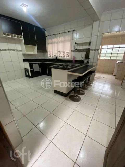 Image 1 - 888616