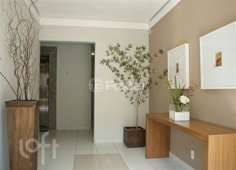 Image 6 - 888619