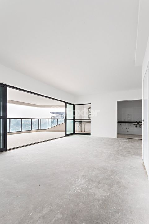 Image 11 - 888627