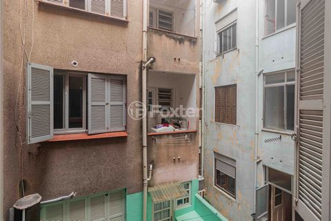 Image 6 - 888635