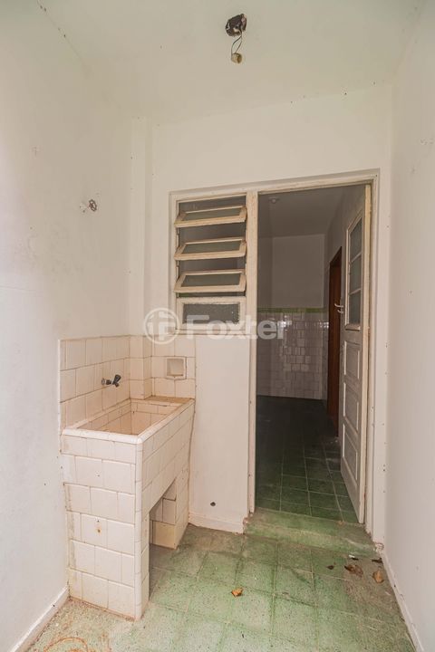 Image 7 - 888650