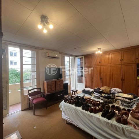 Image 6 - 888652