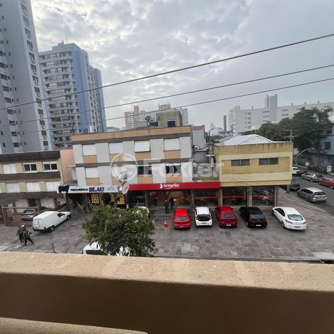 Image 1 - 888652