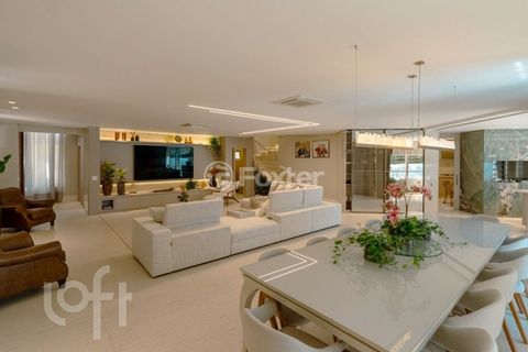 Image 11 - 888666