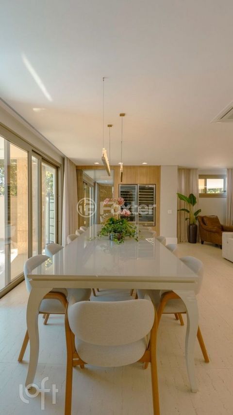 Image 12 - 888666