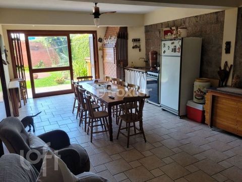 Image 4 - 888668