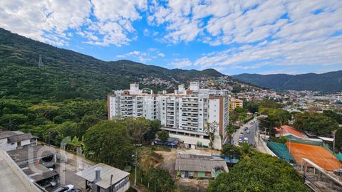 Image 13 - 888673