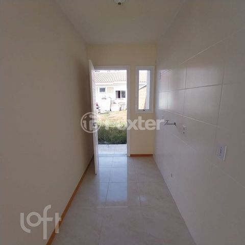 Image 8 - 888675