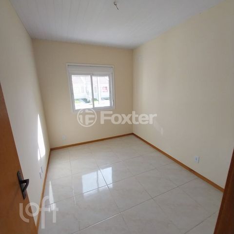Image 11 - 888675