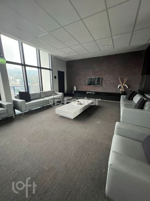 Image 9 - 888679