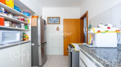 Image 9 - 888682