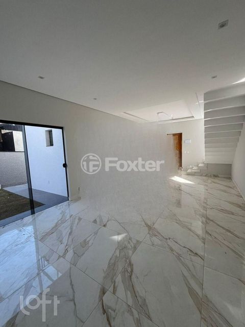 Image 7 - 888689