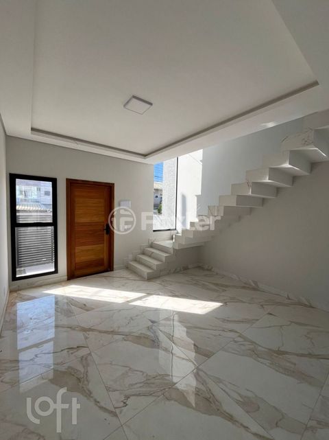 Image 13 - 888689