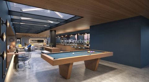 Image 19 - 888746